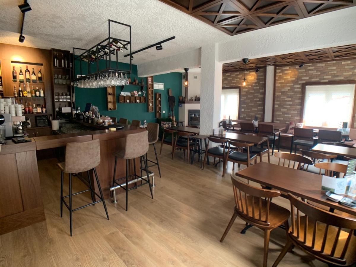 Guesthouse Monopati - Ξενώνας Μονοπάτι Lechovo Bagian luar foto